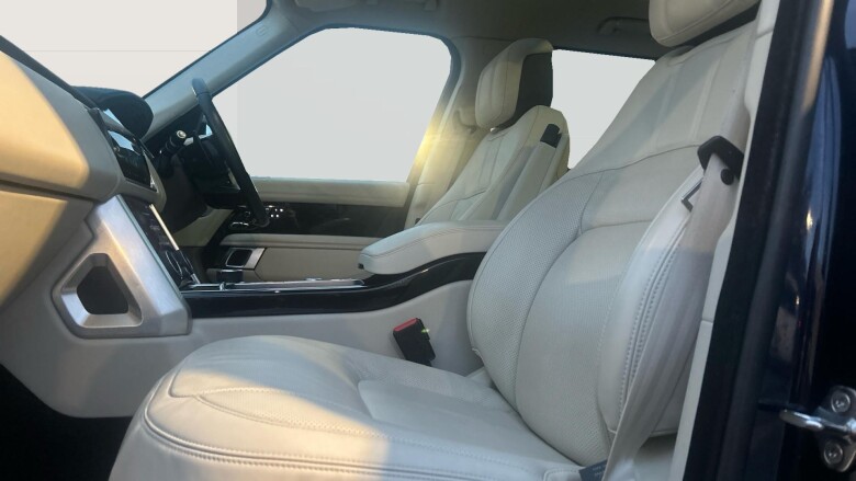 Land Rover Range Rover 3.0 D300 Westminster Black 4dr Auto Diesel Estate